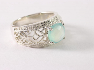 21623 Opengewerkte zilveren ring met aqua chalcedoon - maat 18