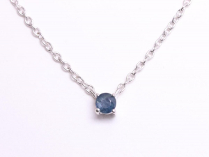 10489 Fijne zilveren anker ketting met blauwe saffier