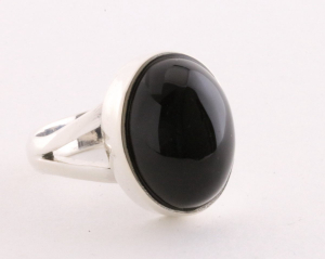 22703 Zilveren ring met onyx