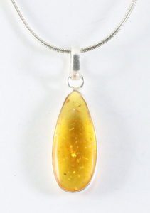 43502+HK Lange druppelvormige zilveren hanger met amber aan ketting