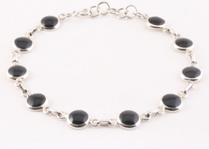 31543 Fijne zilveren schakelarmband met onyx